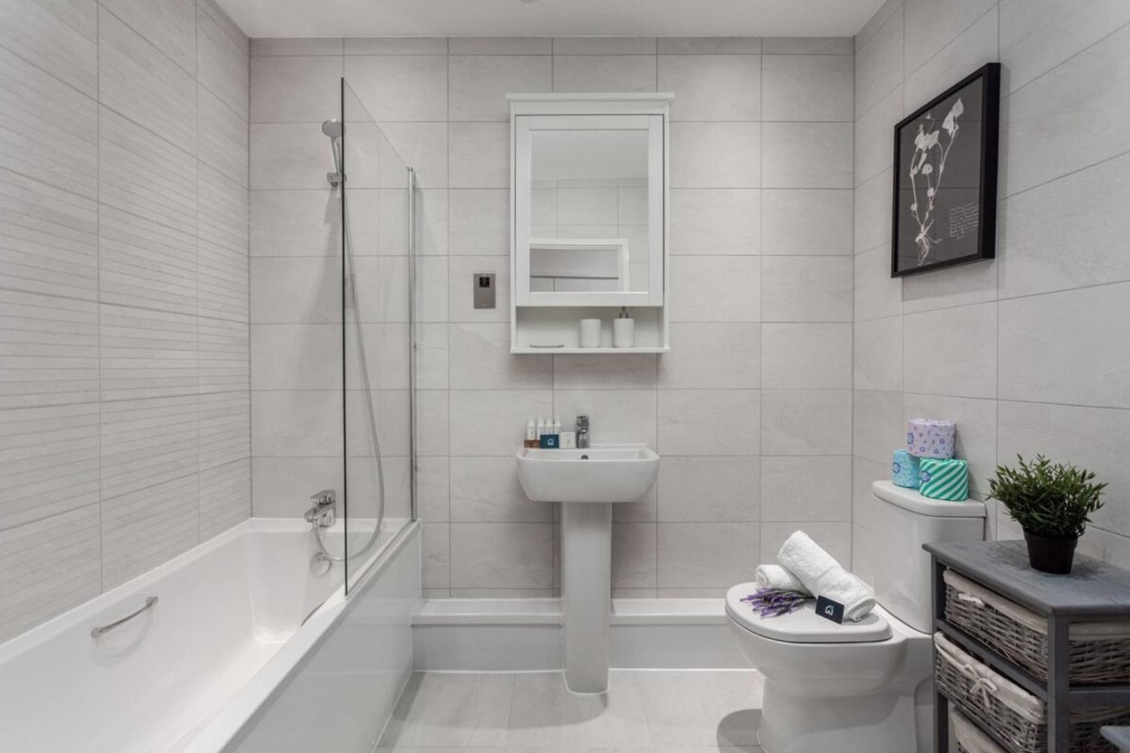 Classy Cricklewood Home Лондон Экстерьер фото