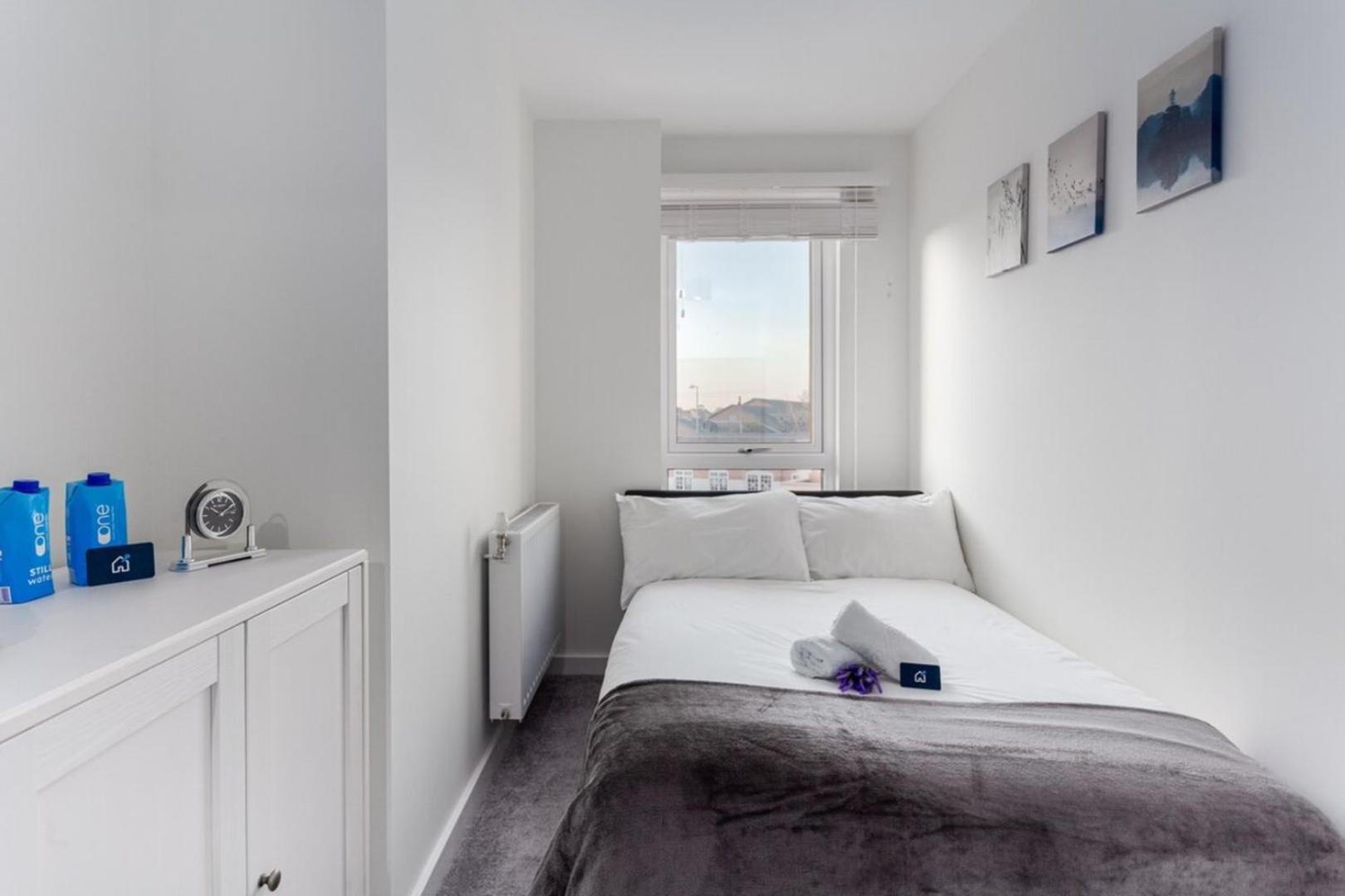 Classy Cricklewood Home Лондон Экстерьер фото